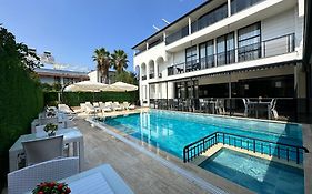 Jest Hotel